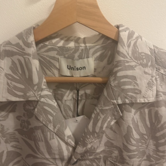 Create Unison Camp/Hawaiian Shirt *New w/ tags - Picture 2 of 6